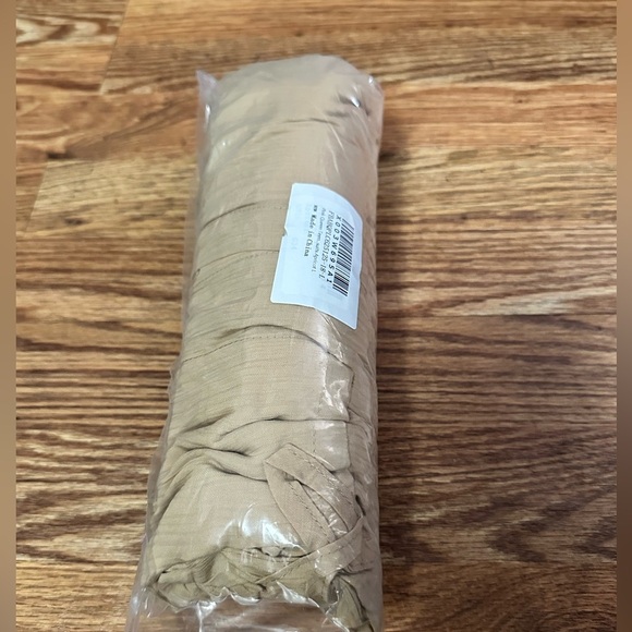 NWT 3 Piece Outfit With Long Sleeve Button Down Shirt, Halter Top and Shorts L - Picture 6 of 7